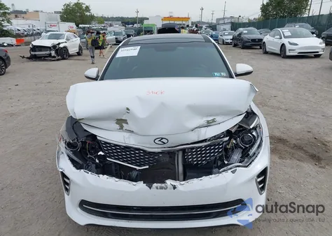 2016 Kia Optima Sx Turbo z USA, uszkodzony, nr VIN 5XXGW4L24GG016342
